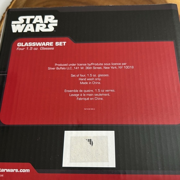Star Wars 4 Piece Shot Glass Set new in box - Picture 3 of 3
